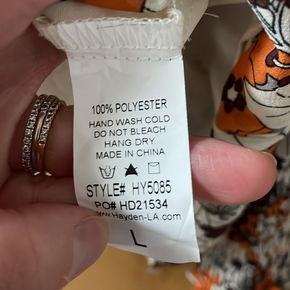 size large Hayden floral long sleeve blouses - Picture 8 of 8